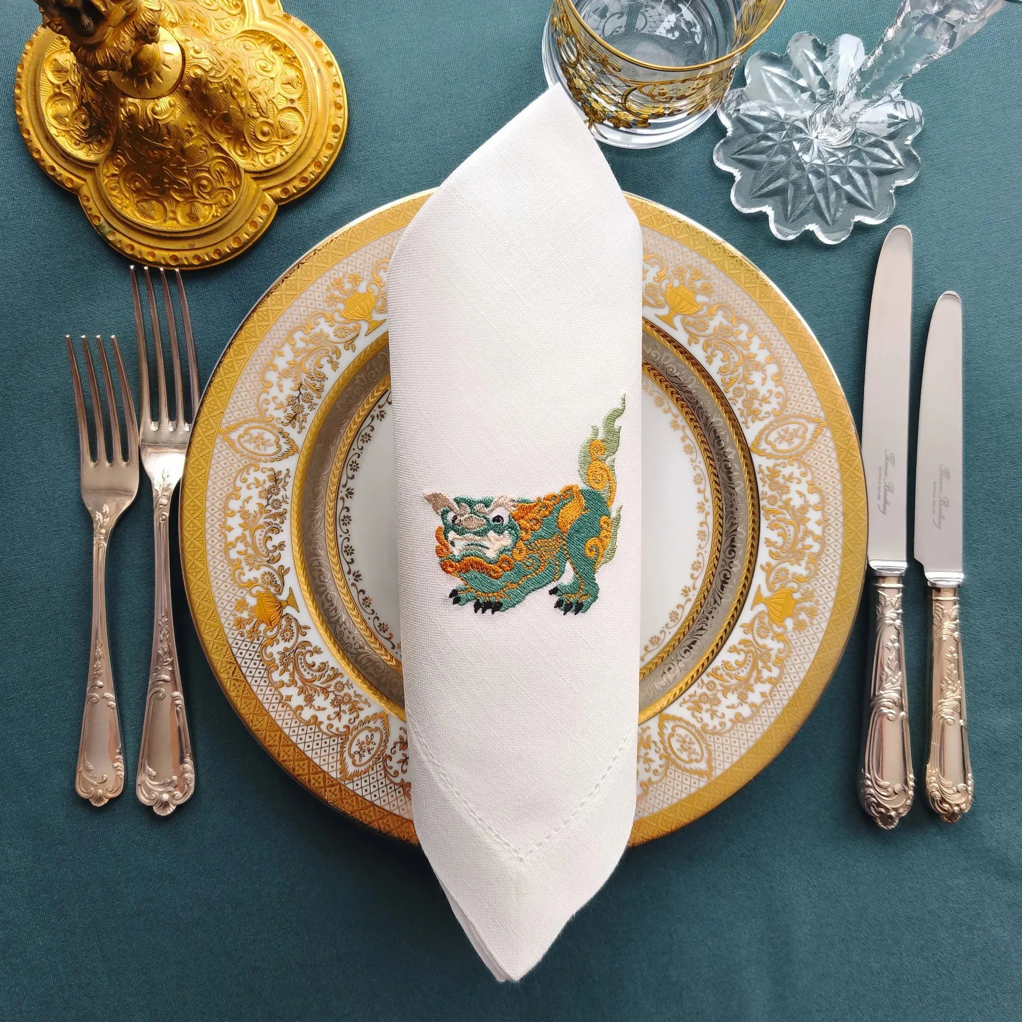 Elegant table cotton linen table napkins with embroidery design inspired by asian foo dog's design
